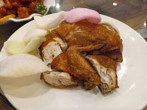 Deep Fried Crispy Chicken (Half) 香脆炸子雞 (半隻)